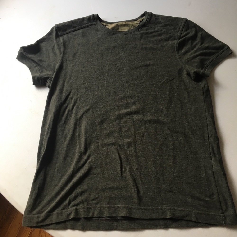 Mens Banana Republic knit Tee